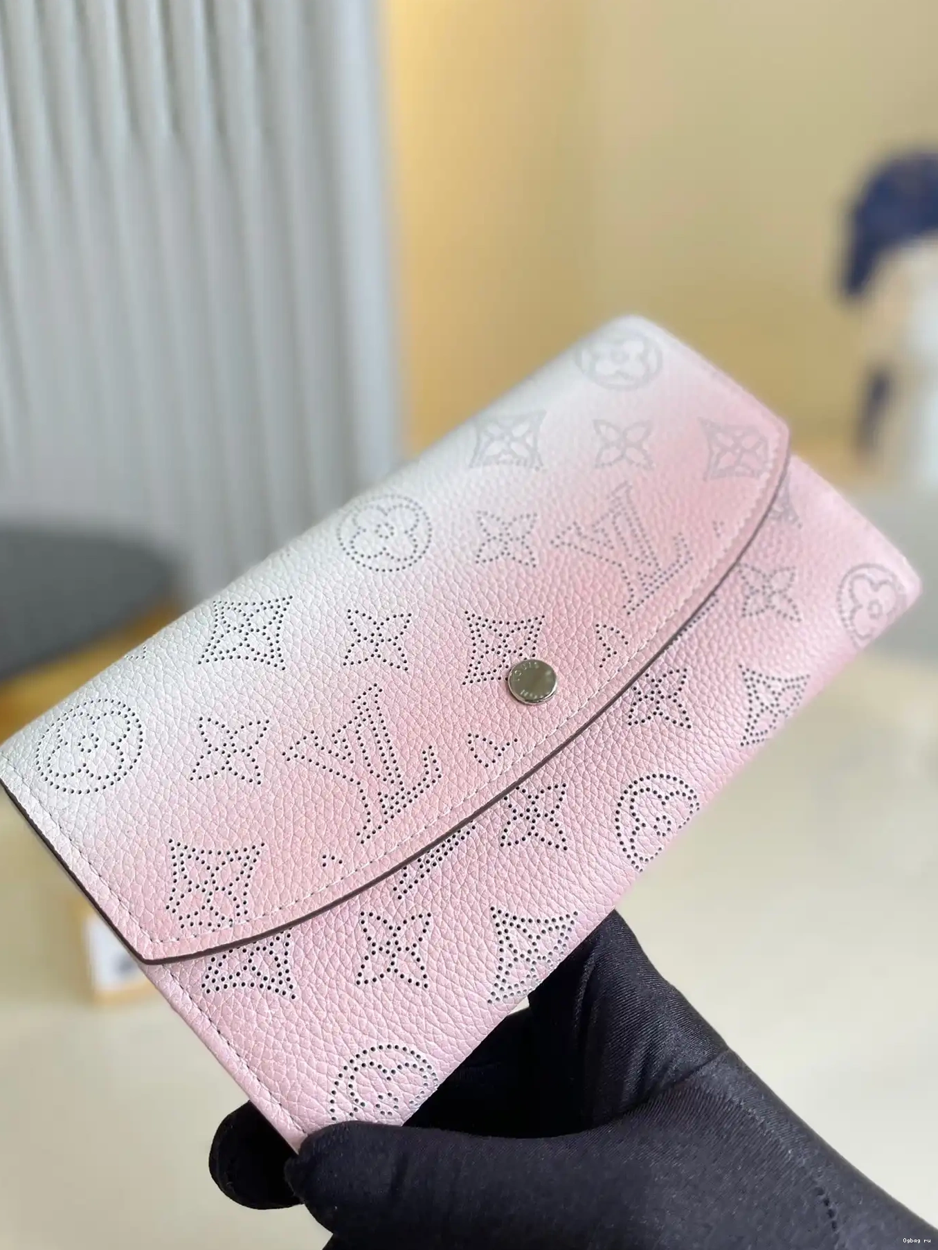VUITTON WALLET LOUIS IRIS 0613